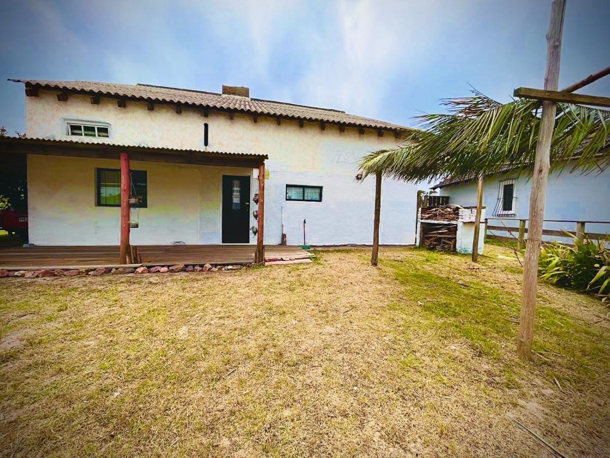 Aguas Dulces Hostel Bagian luar foto